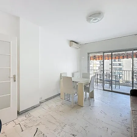 47m2 - Climatisation, Carre D'or Daire